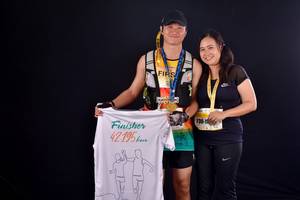 BIB: 42195
                            <button type="button" onclick="openModal(9295616)" class="btn btn-primary btn-sm float-right btn-popup" data-toggle="modal" data-target=".modal-high-quality">
                        <i class="fas fa-shopping-cart"></i> Add to Cart
                    </button>
                                            <button type="button" onclick="isThisMe(9295616, true)" class="btn btn-success btn-sm float-right btn-popup btn-isme hidden" data-toggle="tooltip" data-placement="bottom" title="นี่คือรูปของคุณใช่ไหม คลิกที่นี่เพื่อเอาเข้าอัลบั้ม">
                        <i class="fas fa-plus"></i> Add to album
                    </button>
                    <button type="button" onclick="isThisMe(9295616, false)" class="btn btn-warning btn-sm float-right btn-popup btn-isnotme hidden">
                        <i class="fas fa-ban"></i> Remove from album
                    </button>